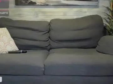 Good_girl_b  live sex cam