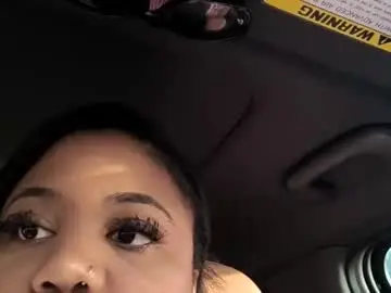 Honeybaexo  live sex cam