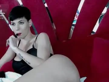 Roxxy_rouge  live sex cam