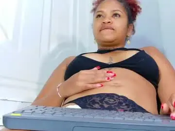 Squirter_girl69  live sex cam