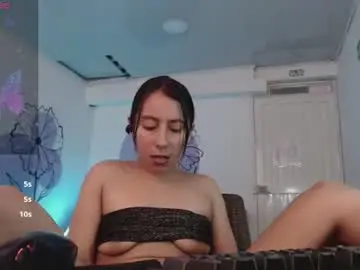Zara_riot12  live sex cam