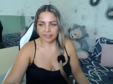 _sexyredhead_  live sex cam