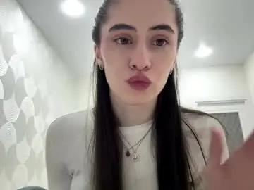 Evitamoodie  live sex cam