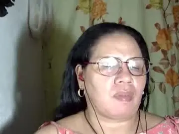 Hottycrissy4u  live sex cam