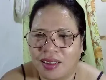 Hottycrissy4u  live sex cam