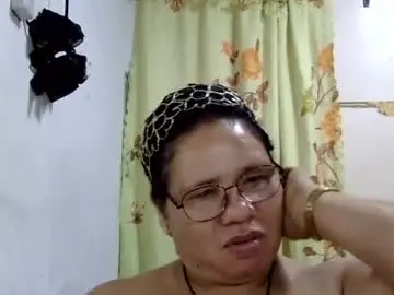 Hottycrissy4u  live sex cam