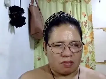 Hottycrissy4u  live sex cam