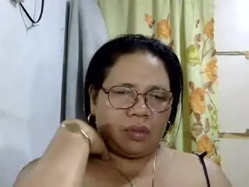 Hottycrissy4u  live sex cam