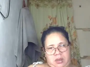 Hottycrissy4u  live sex cam