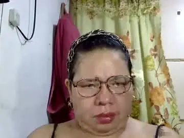 Hottycrissy4u  live sex cam