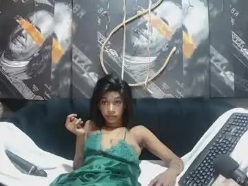 Lilmissbaddiexxx  live sex cam