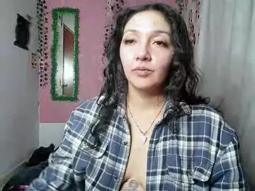 Sexy_lolas  live sex cam