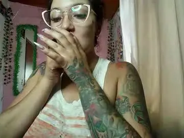 Sexy_lolas  live sex cam