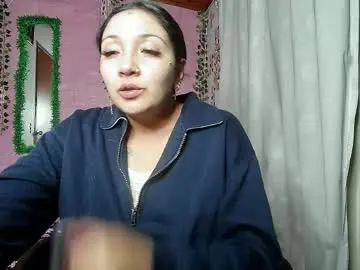 Sexy_lolas  live sex cam