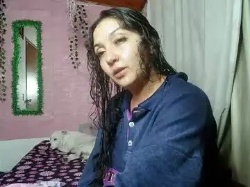 Sexy_lolas  live sex cam