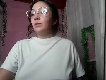 Sexy_lolas  live sex cam