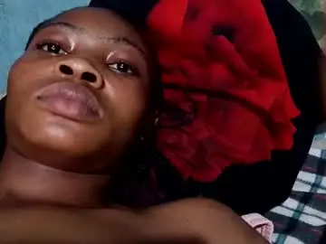 Squirty_joy  live sex cam