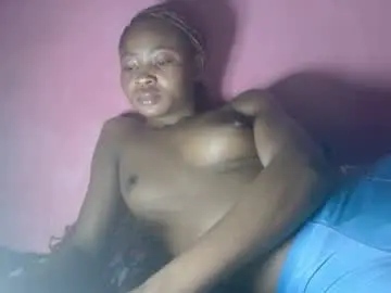 Squirty_joy  live sex cam