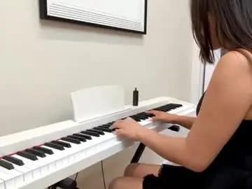 Winterluchini  live sex cam