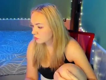 Baby_kiku  live sex cam