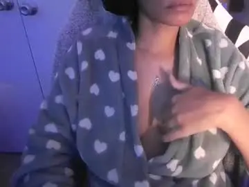 Badddkitty  live sex cam