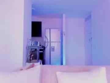 Cassie_jones1  live sex cam