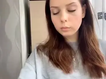 Mozellakreager  live sex cam