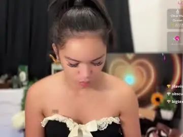 Nicolecellini  live sex cam