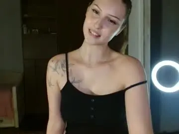 Ruxashade  live sex cam