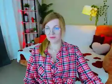 Youruniverser  live sex cam