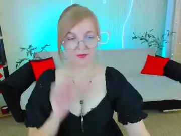 Youruniverser  live sex cam