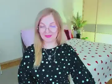 Youruniverser  live sex cam