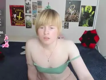 Cattie_w_  live sex cam