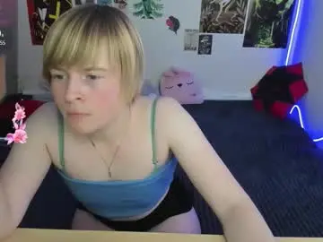 Cattie_w_  live sex cam