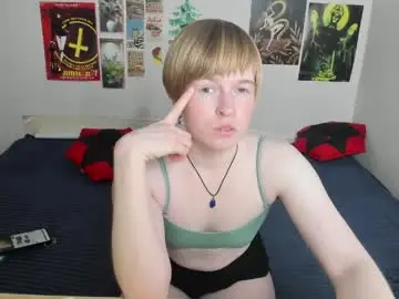 Cattie_w_  live sex cam