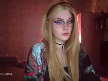 Easy_izzy  live sex cam