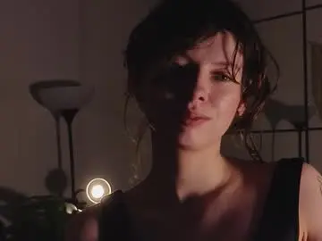 Melodykey_x  live sex cam