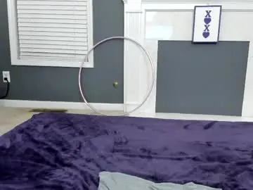 Tinyvixxen  live sex cam