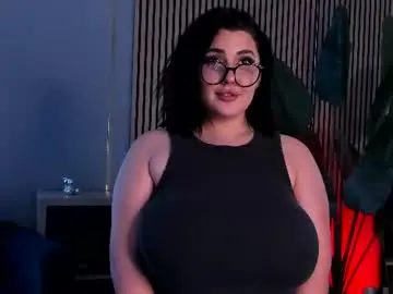 Boobzillaa  live sex cam