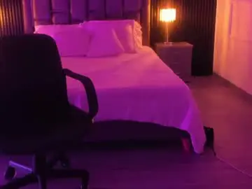 Leylablaze  live sex cam