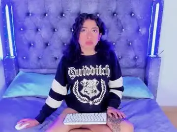 Mia_cavallii  live sex cam