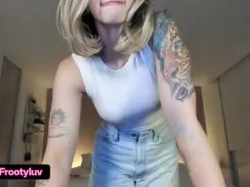 Nataly_05  live sex cam