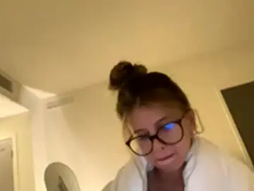 Petiteprincess301  live sex cam