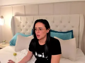 Soophia_love  live sex cam