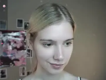 Auroremanaugh  live sex cam