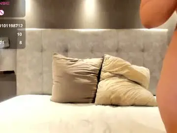 Chloe_brooks18  live sex cam