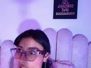 Lili_clan  live sex cam