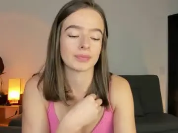 Lunahoney27  live sex cam