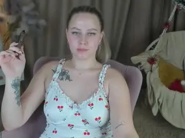 Lunakown  live sex cam