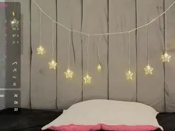 Maca_queen  live sex cam